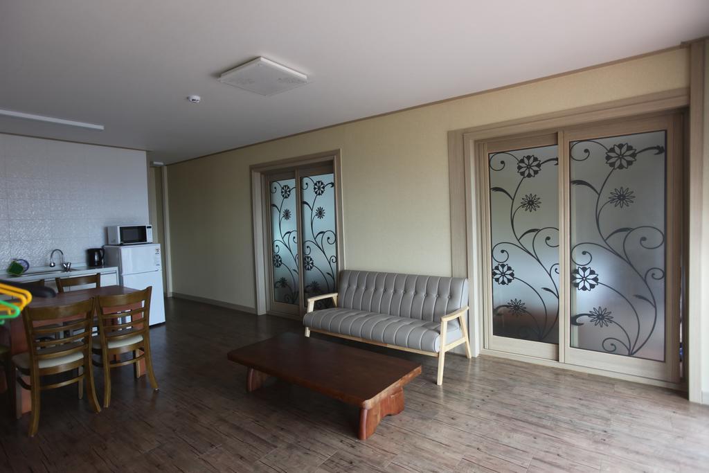 Good Day Pension Seogwipo Zimmer foto